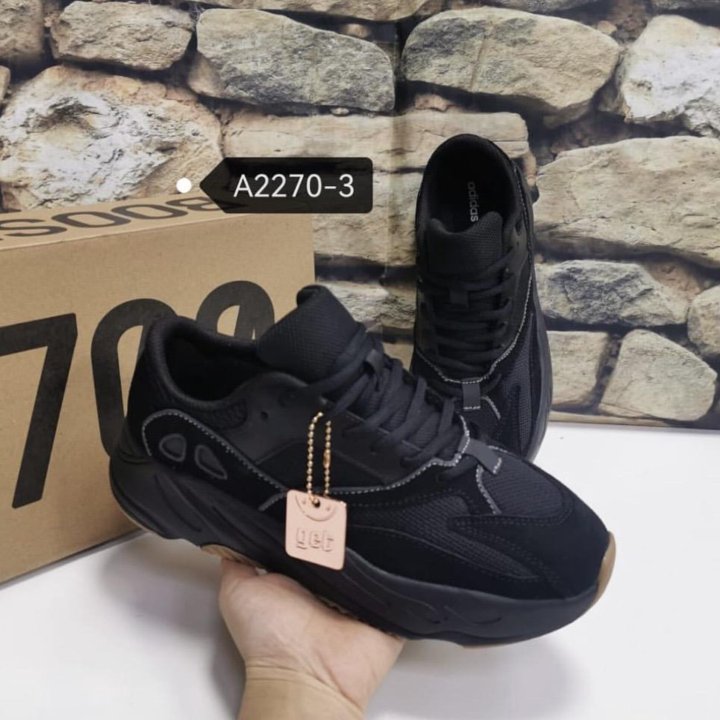 Кроссовки Adidas Yeezy Boost 700 V1