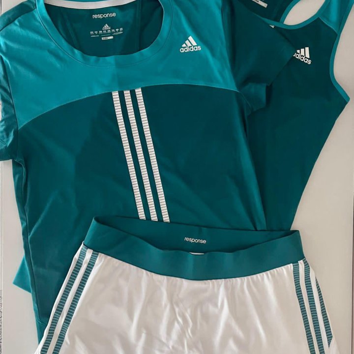 Теннисный костюм Adidas S