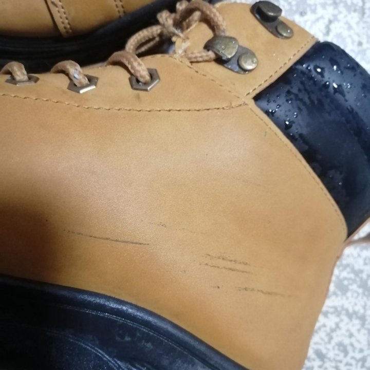 Ботинки демисезонные