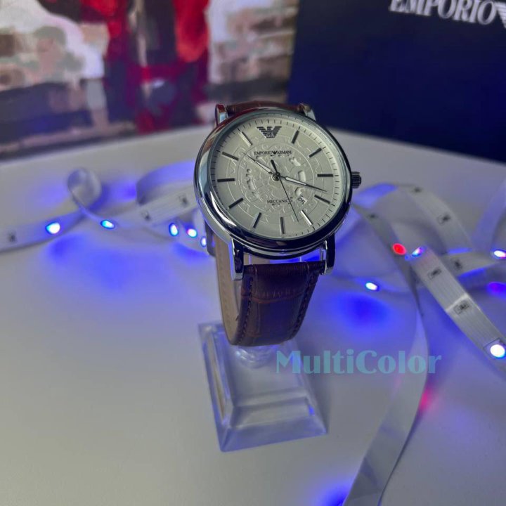 Часы Emporio Armani коричневые Новые