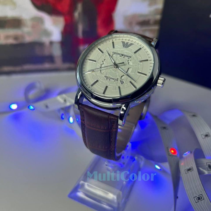 Часы Emporio Armani коричневые Новые