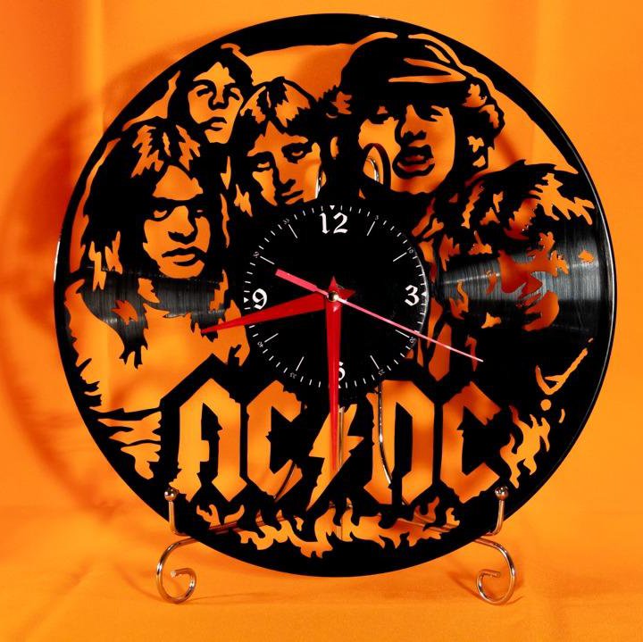 AC/DC. Часы из виниловой пластинки