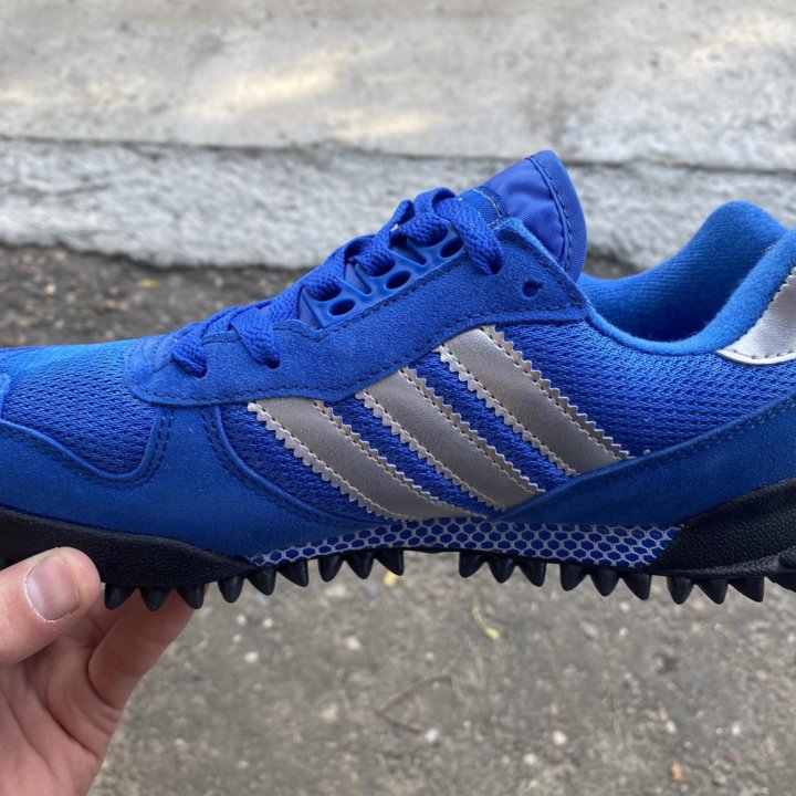 Кроссовки Adidas Marathon