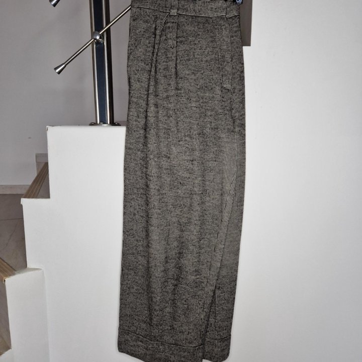 Брюки укороченные Massimo Dutti р.L