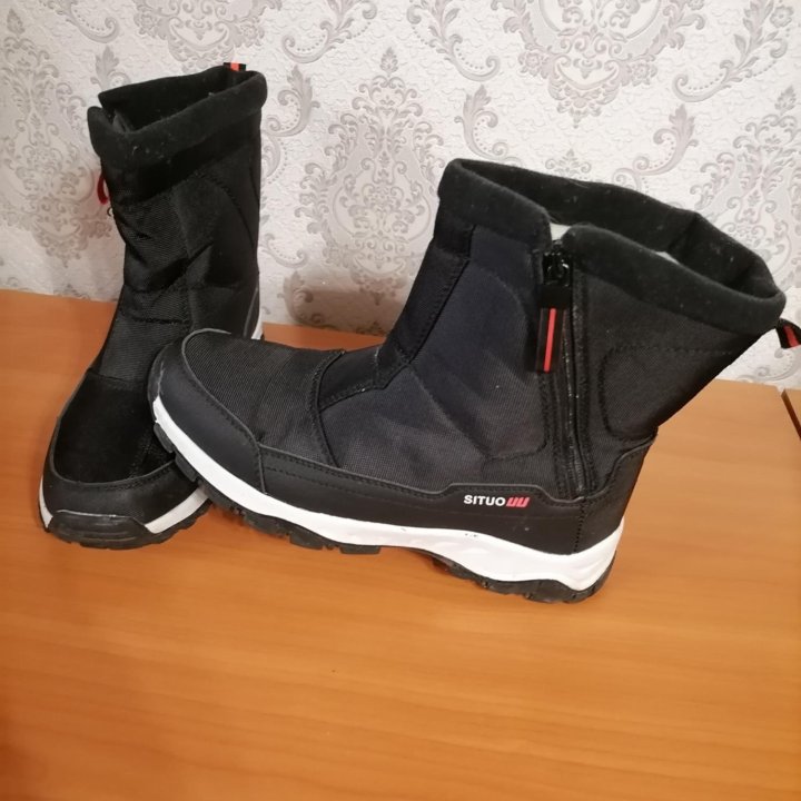 Дутики чёрные