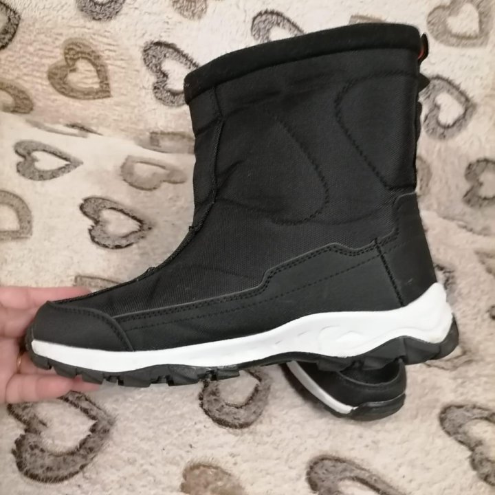 Дутики чёрные