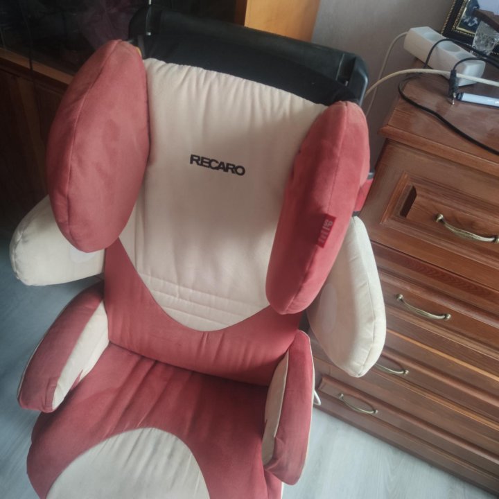 Автокресло Recaro