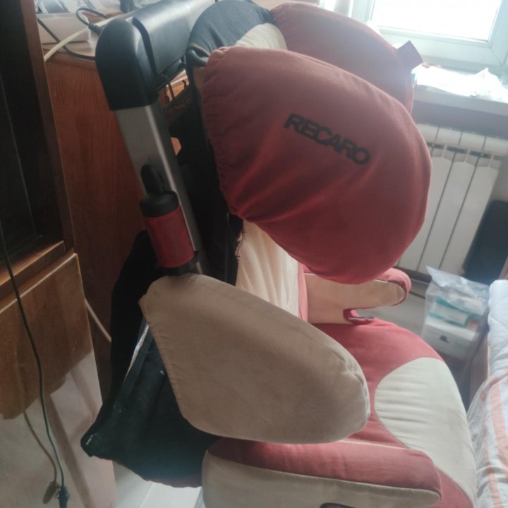 Автокресло Recaro