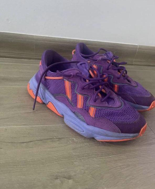 Кроссовки Adidas