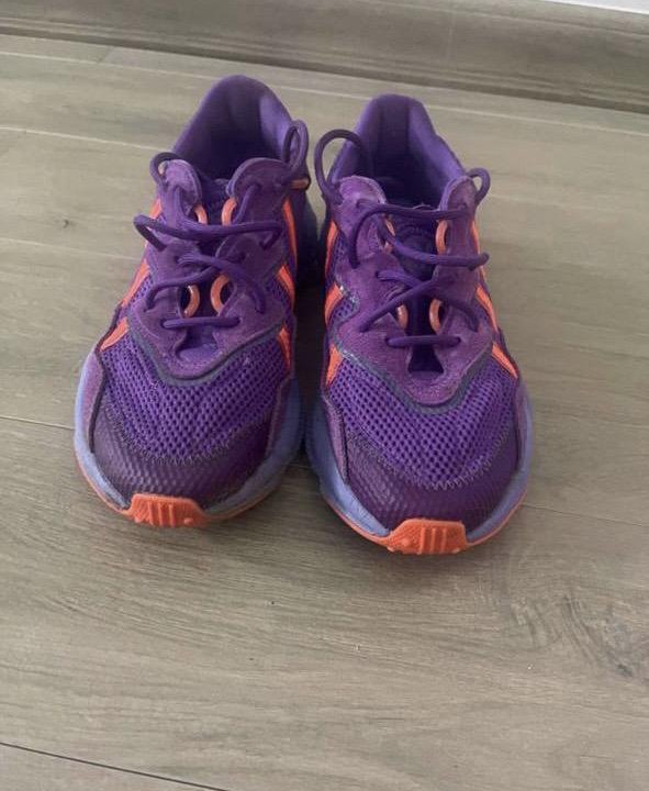 Кроссовки Adidas