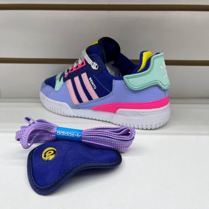 Adidas Bud bunny