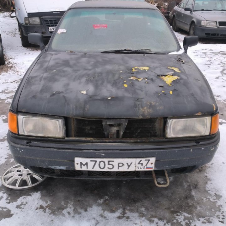 В разборе Audi 80 B3 1.8 SF МКПП AXC