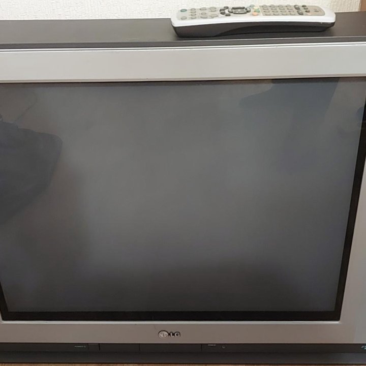 Телевизор LG CT-29Q24PT.