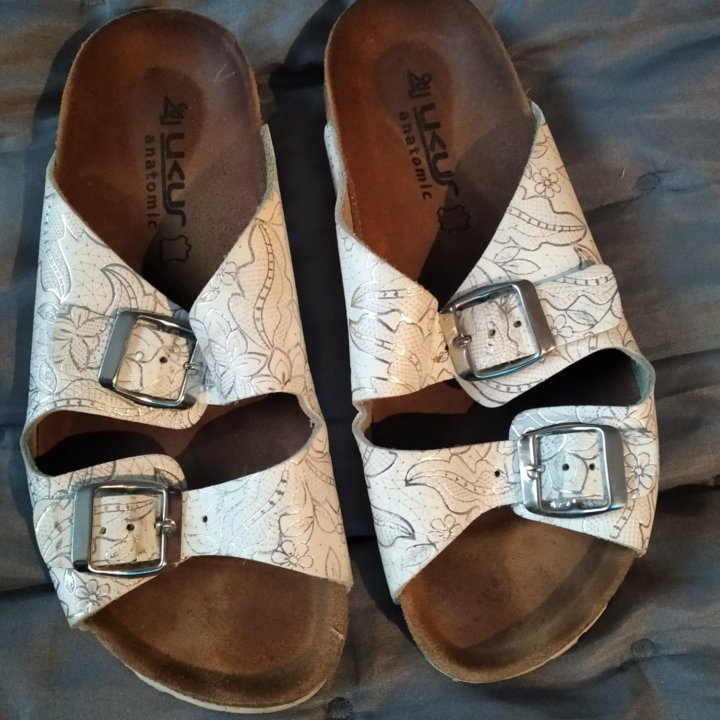 Шлепки размер. 37.