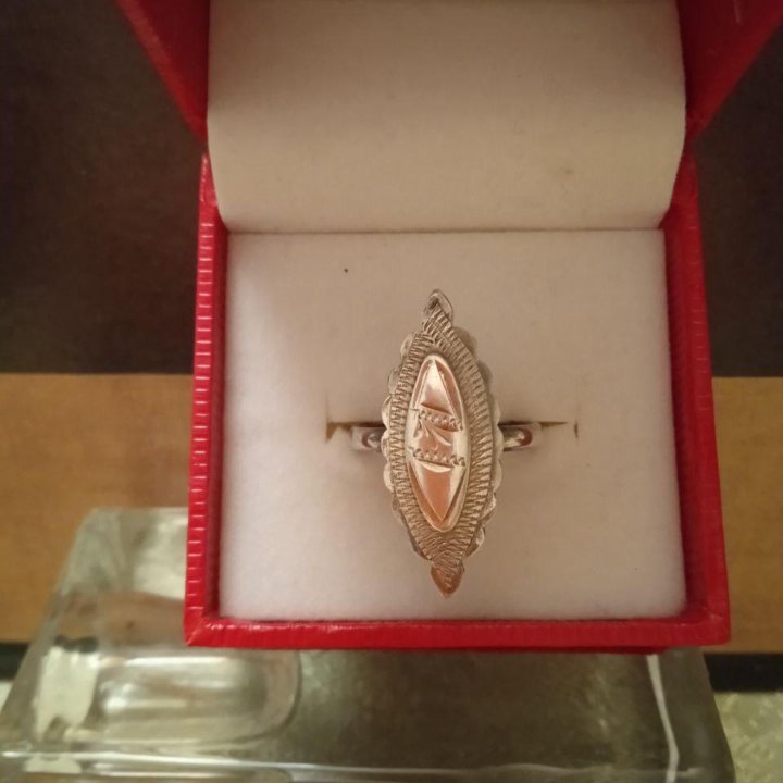 Серебряное кольцо 