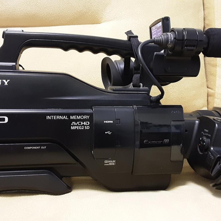 Видеокамера Sony HXR-MC1500