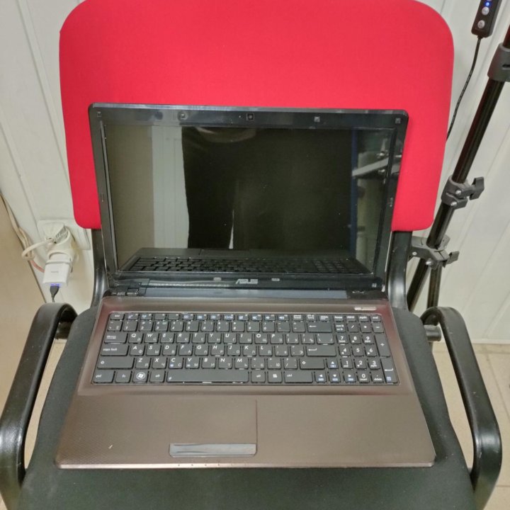 Ноутбук Asus X52J