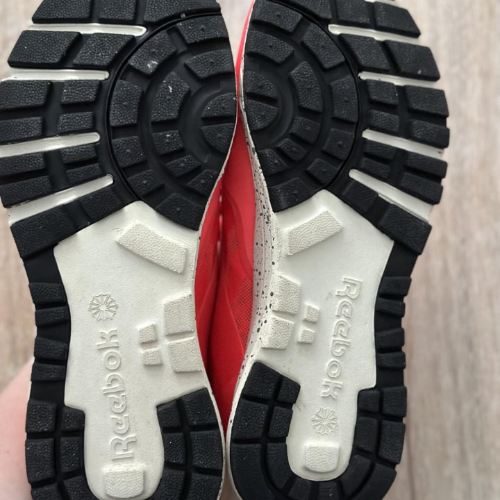 Кроссовки reebok