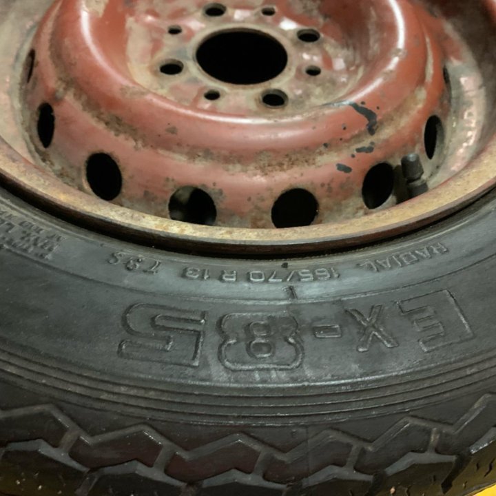 Ex-85 165/70 R13