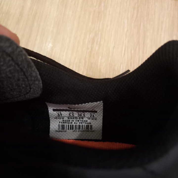 Бутсы NIKE, 38p.