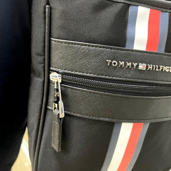 Плечевые мужские сумки Tommy Hilfiger