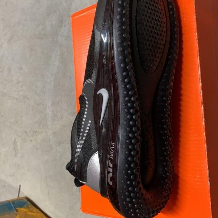 Кроссовки Nike Air Max 720