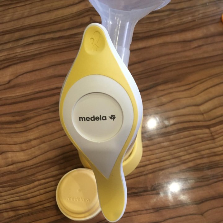 Молокоотсос Medela