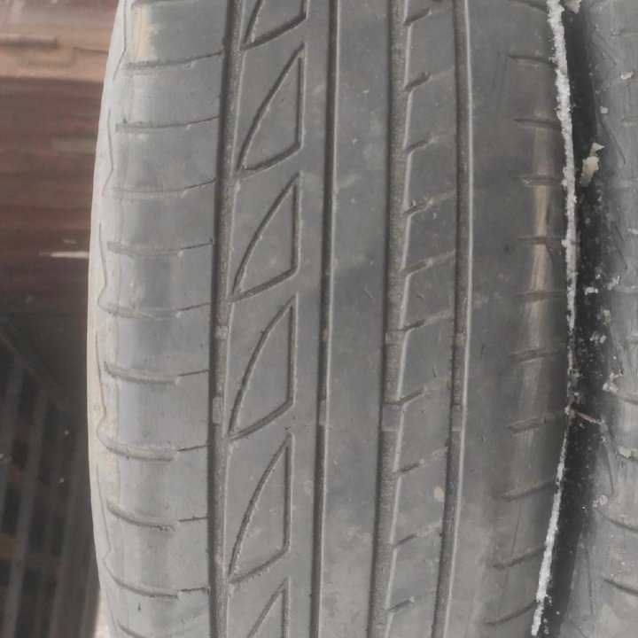 Пара Bridgestone Playz PZ1, 205/55/16