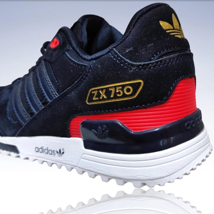 Кроссовки Adidas ZX 750. Замшевые. Синего цвета