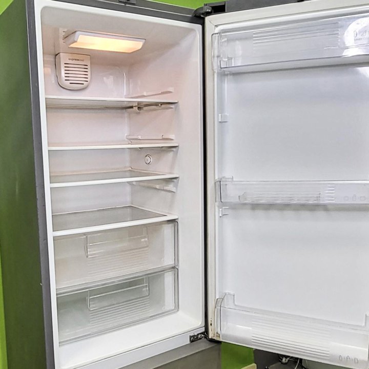 Холодильник LG 185 см.
