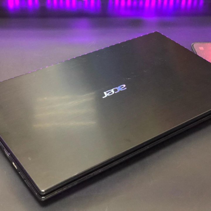 Acer V3-772G 17 FHD i7-4720MQ 8GB GT750M SSD+HDD