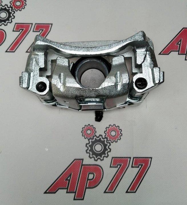 Суппорт задний правый Toyota 1FZF Rr 4773060110