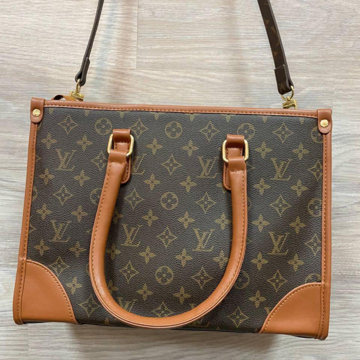 Сумка Louis Vuitton