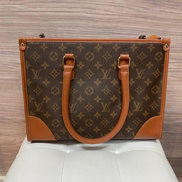 Сумка Louis Vuitton