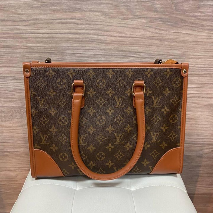 Сумка Louis Vuitton