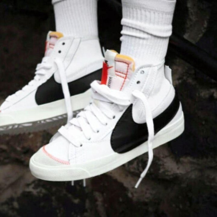 Кроссовки Nike Blazer Mid 77