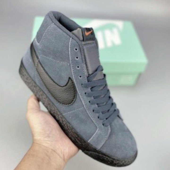 Кроссовки Nike Blazer Mid 77