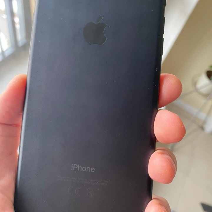 iPhone 7 Plus 128gb, black, original, б/у 4 года