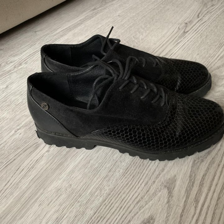 Ботинки женские