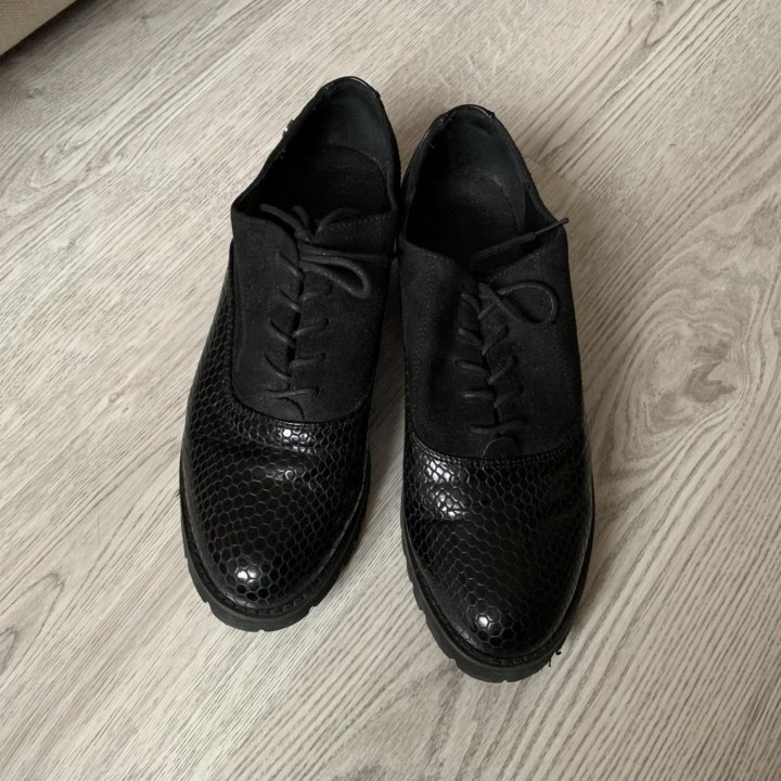 Ботинки женские