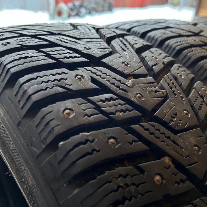 Зима Hankook RS2 W429 185/60 R15 + Диски Ваз 4x98