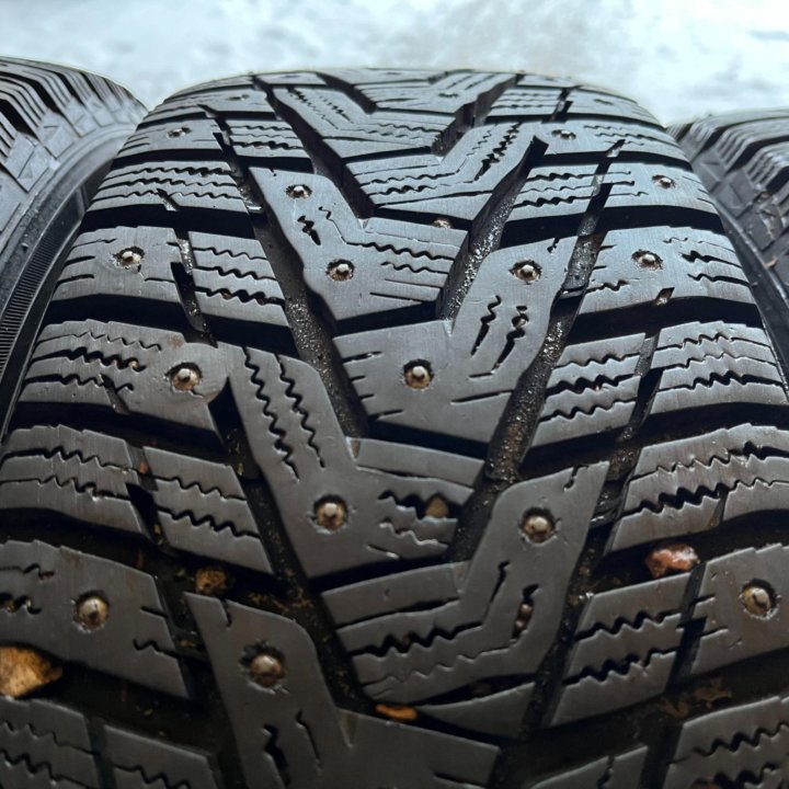 Зима Hankook RS2 W429 185/60 R15 + Диски Ваз 4x98