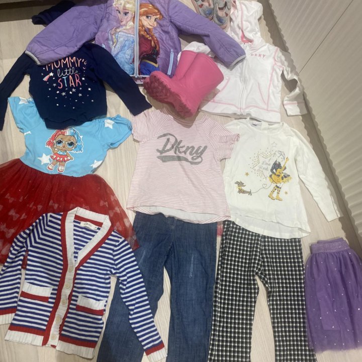 Пакет одежды для девочки 4-5 лет
