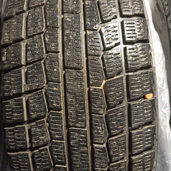 Шина зимняя Yokohama Ice Guard IG 20. 215/60 R17