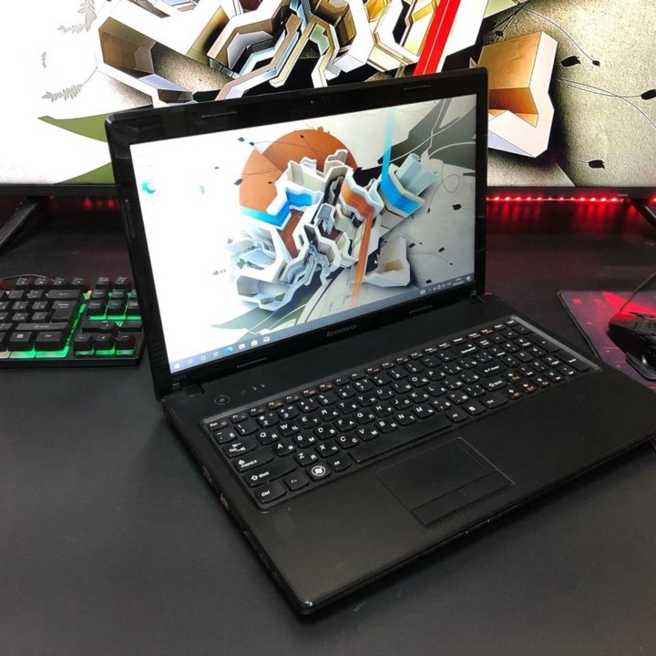 Lenovo G570 15 HD i5-2520M 8GB AMD 6300M 500GB