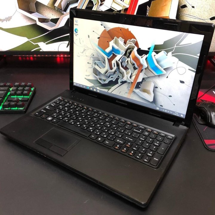 Lenovo G570 15 HD i5-2520M 8GB AMD 6300M 500GB