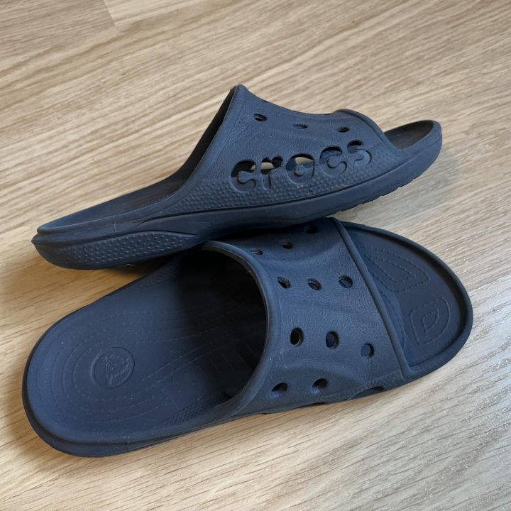 Crocs