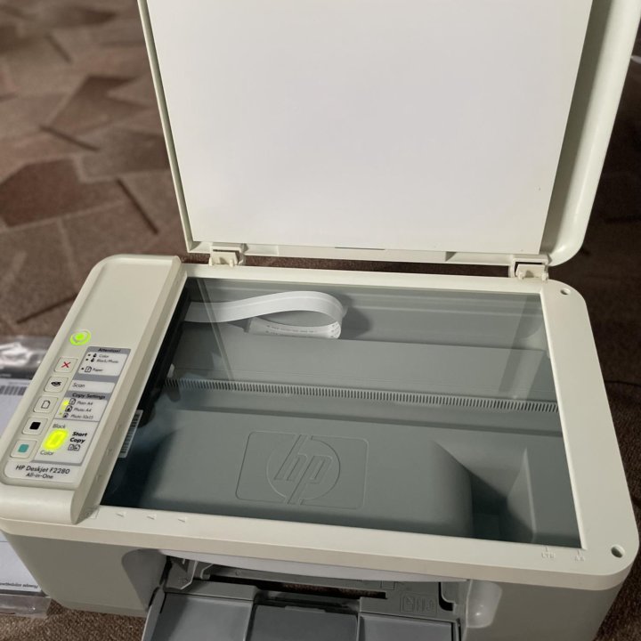 Принтер HP Deskjet F2280 All-in-One