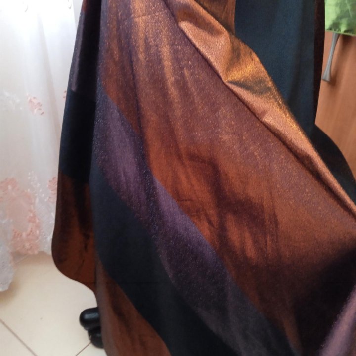 Вечернее платье 46-48рр.