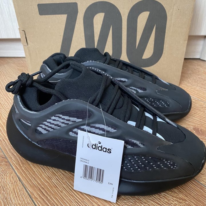 Кроссовки adidas Yeezy 700 v3 “alvah” с36по45 разм